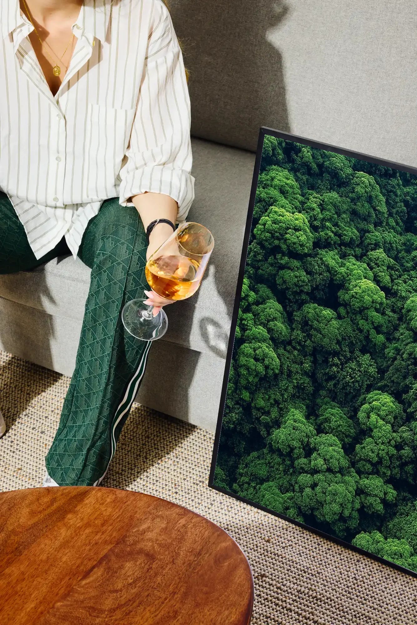 Silent Canopy - drinkglass-sofa