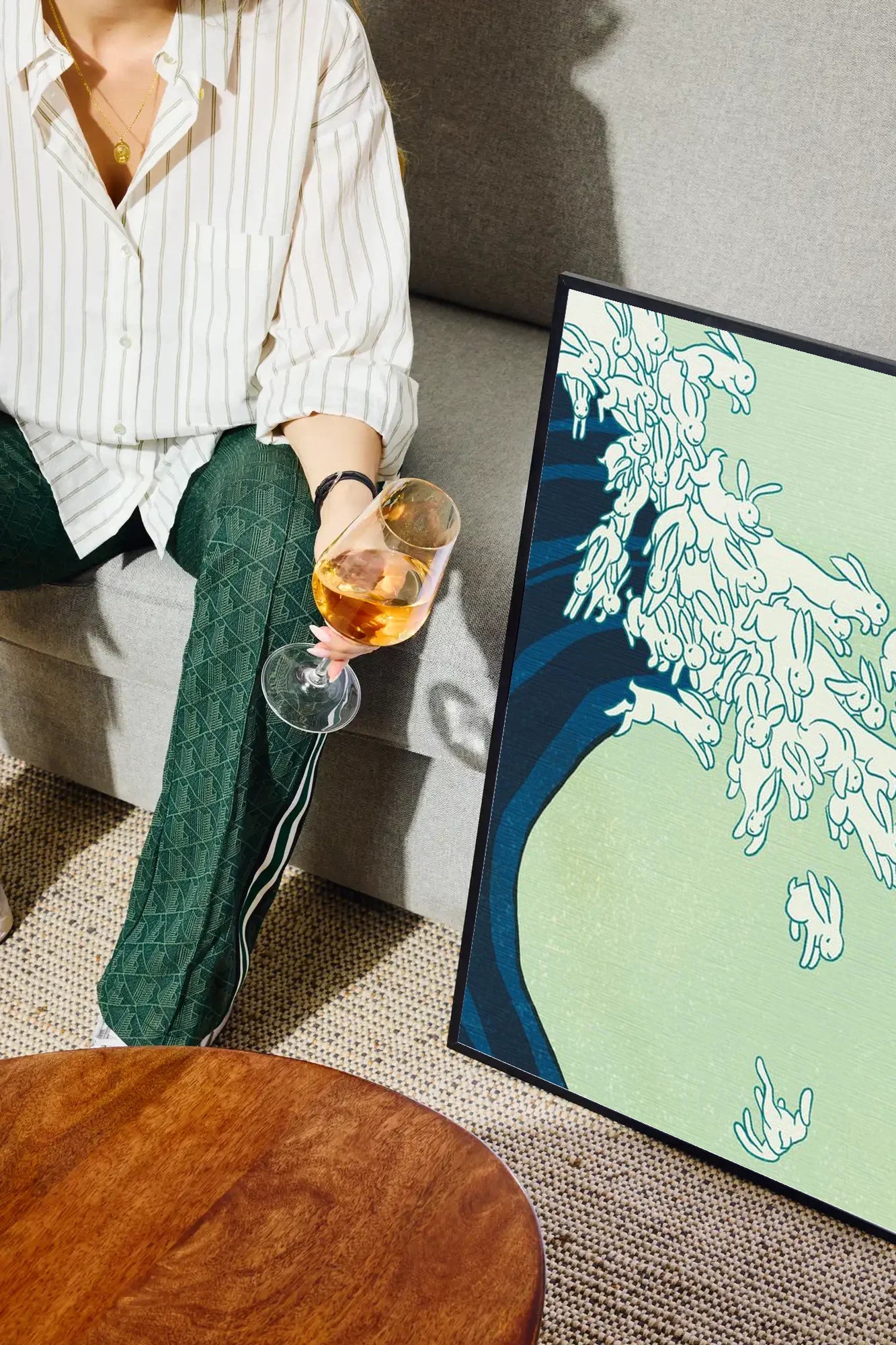 Rabbits of Light - drinkglass-sofa