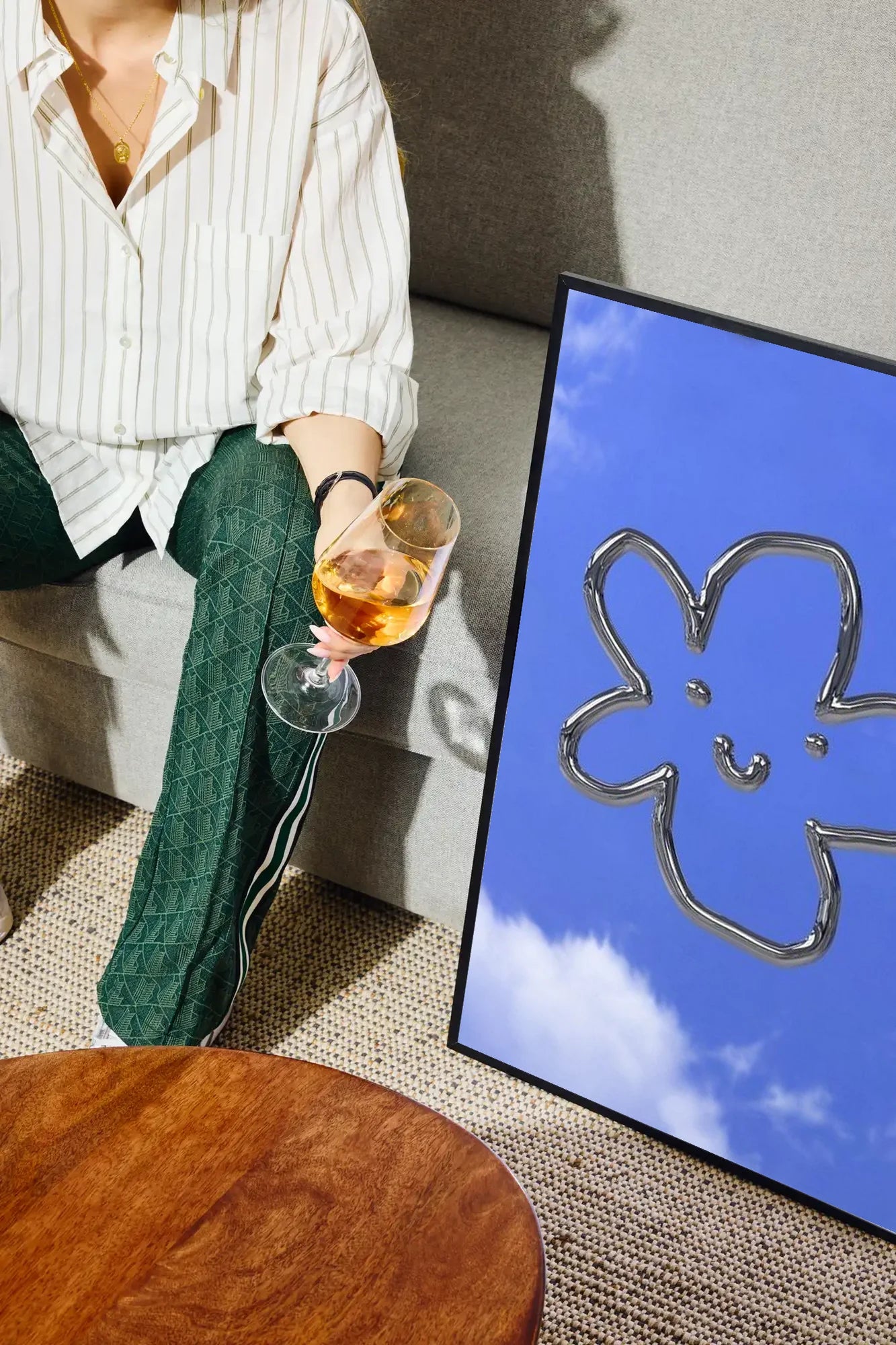 Sky-Scented Bloom - drinkglass-sofa