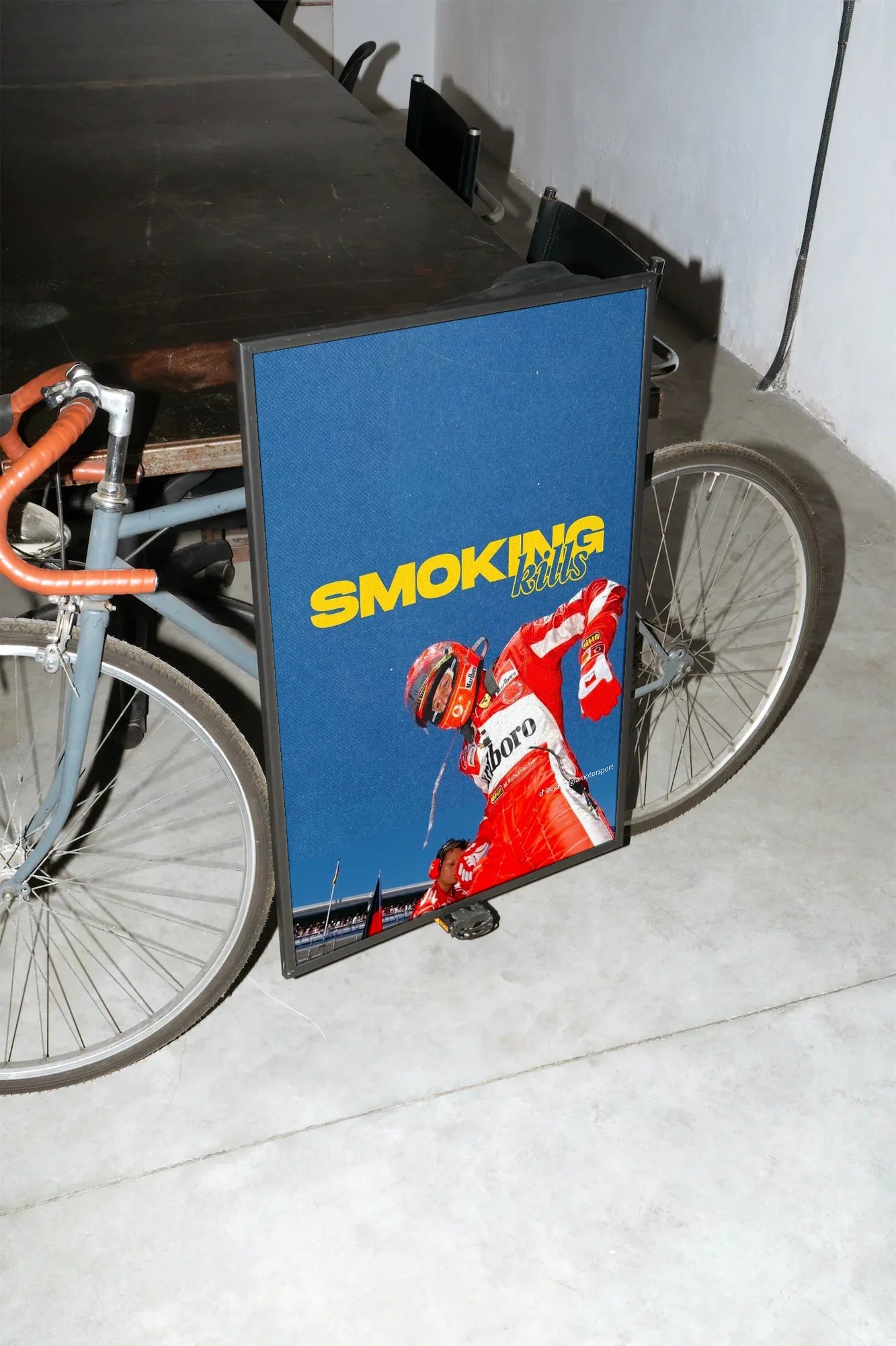Race Red - mockup-velo