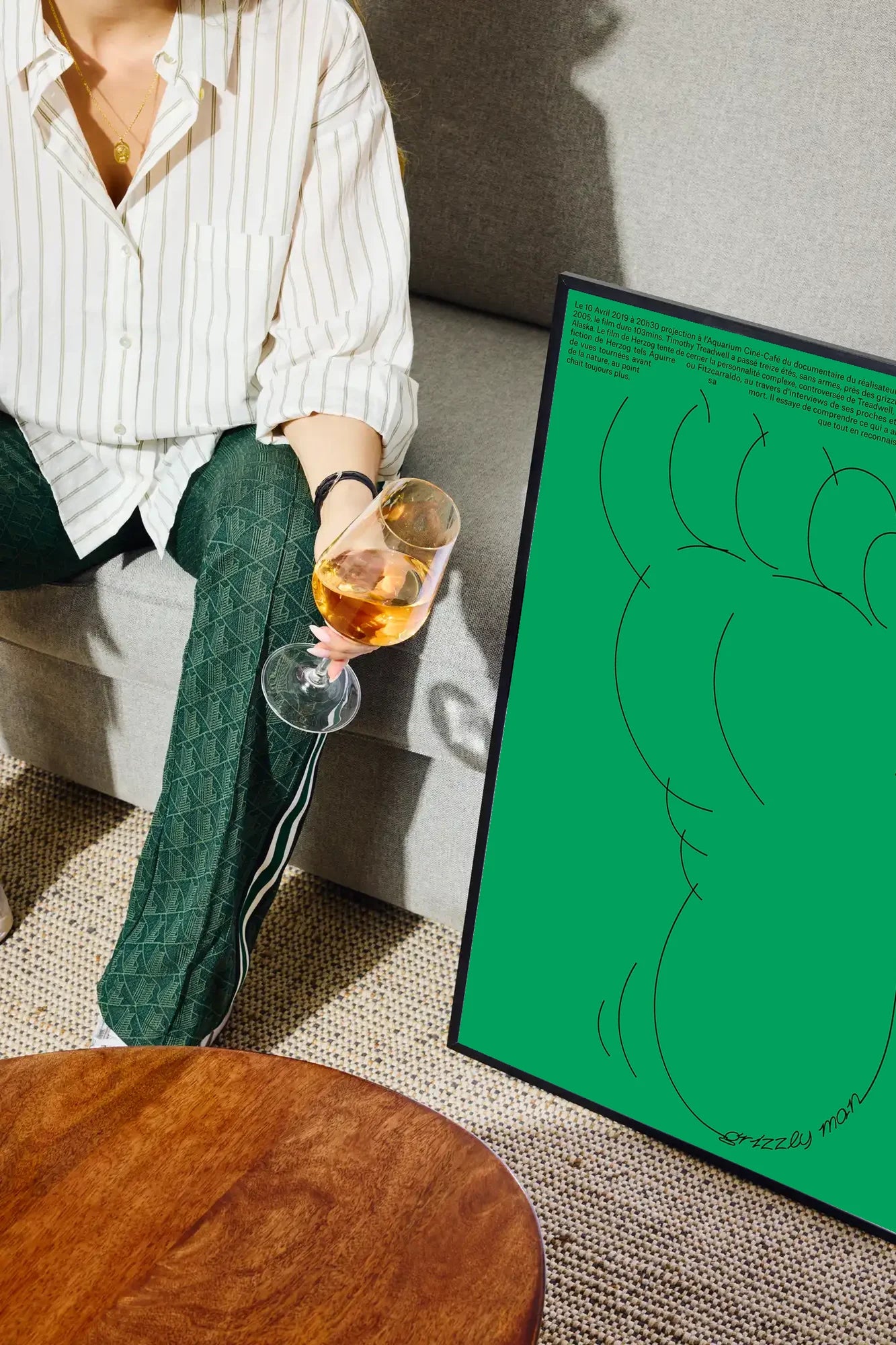 Green Ink Foot - drinkglass-sofa