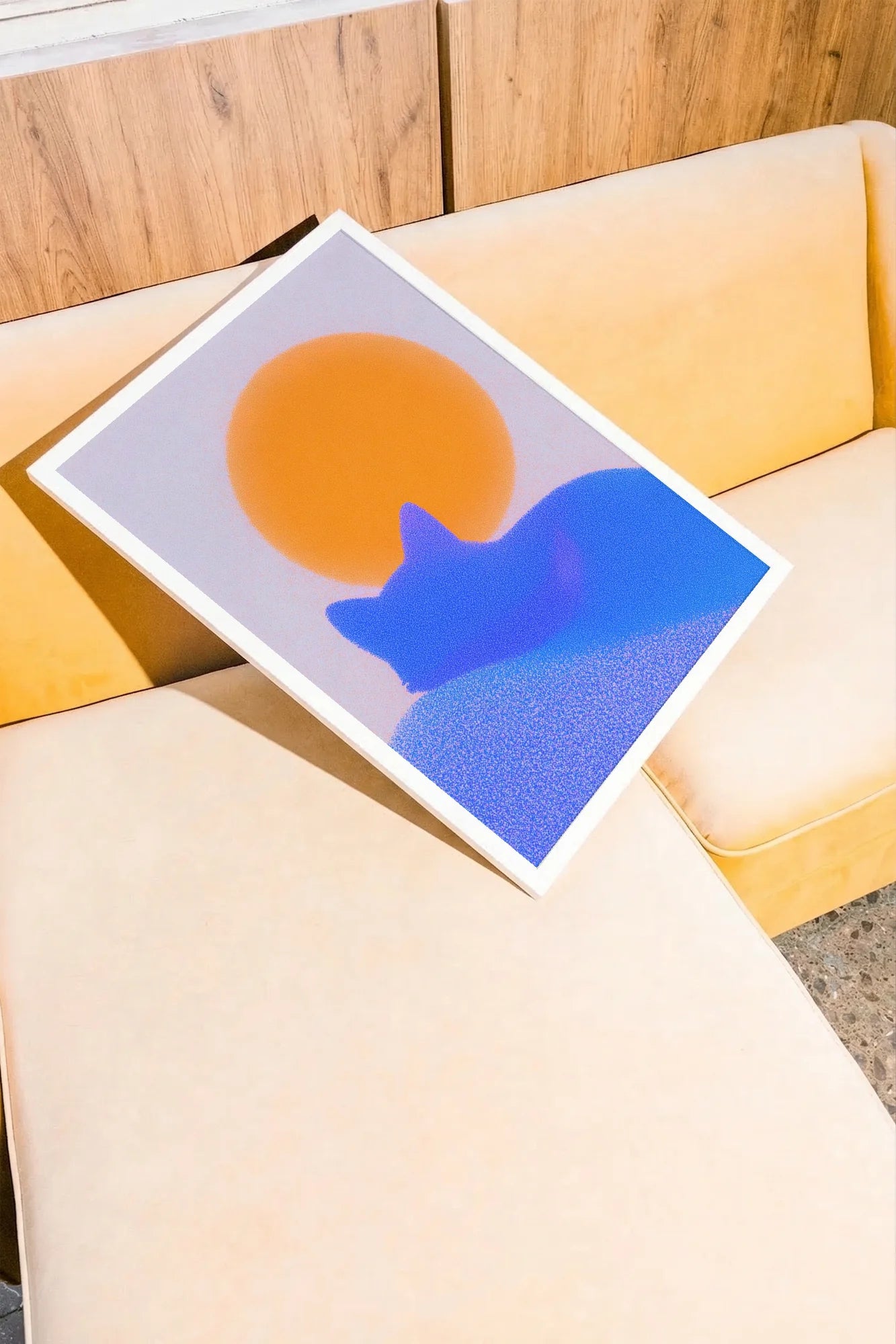 Blue Ghost and Sun - sofajaune