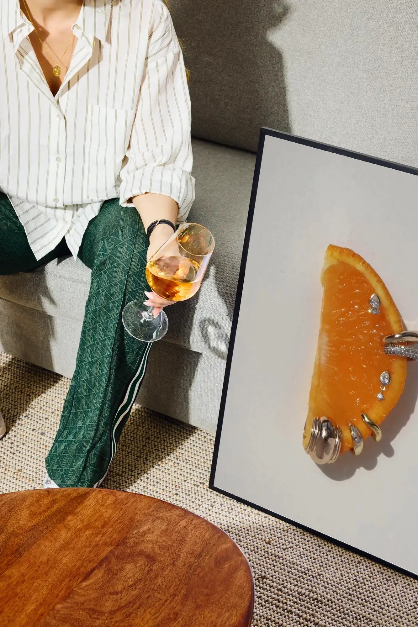 Ornge Joy - drinkglass-sofa