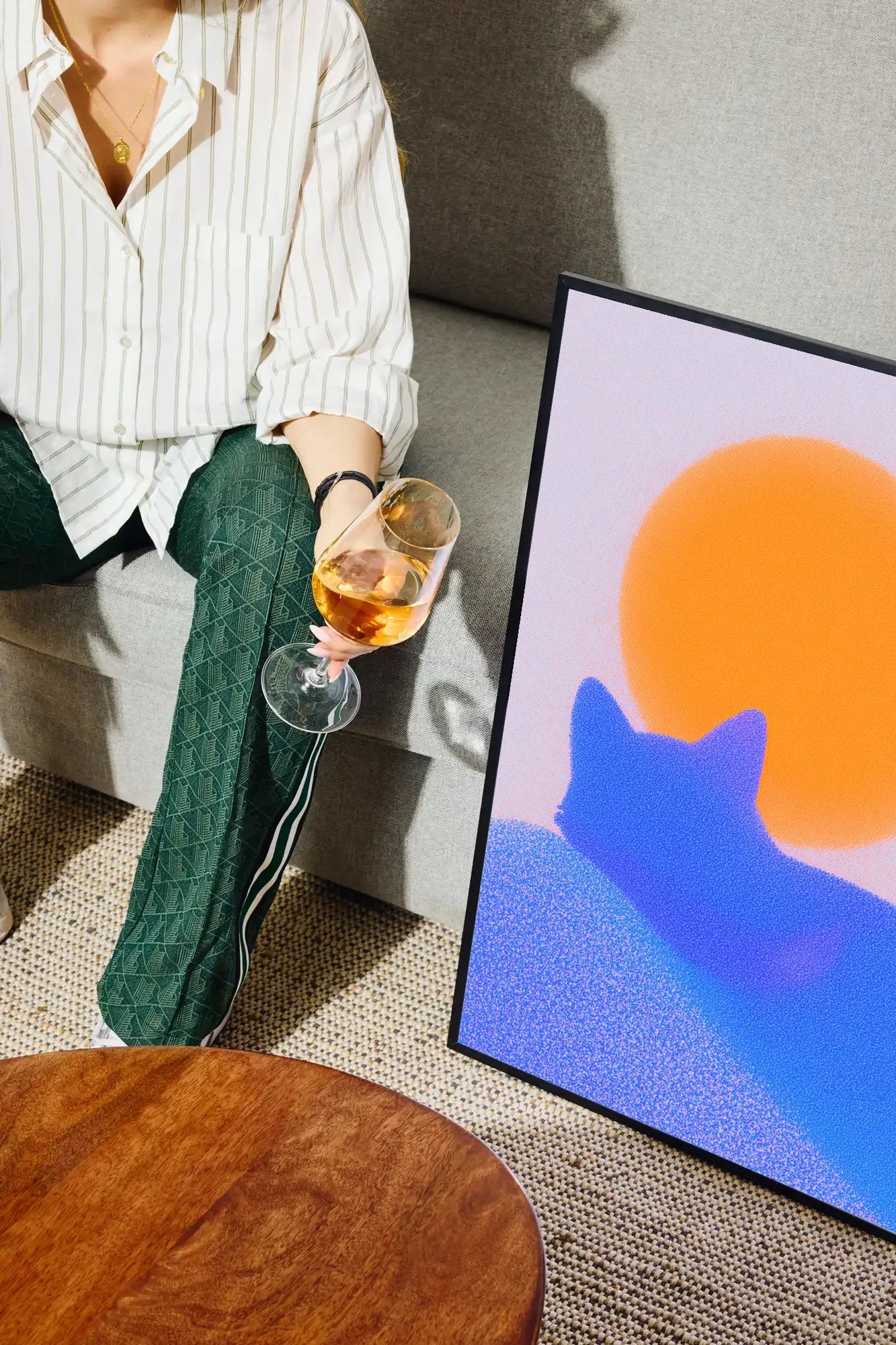 Blue Ghost and Sun - drinkglass-sofa