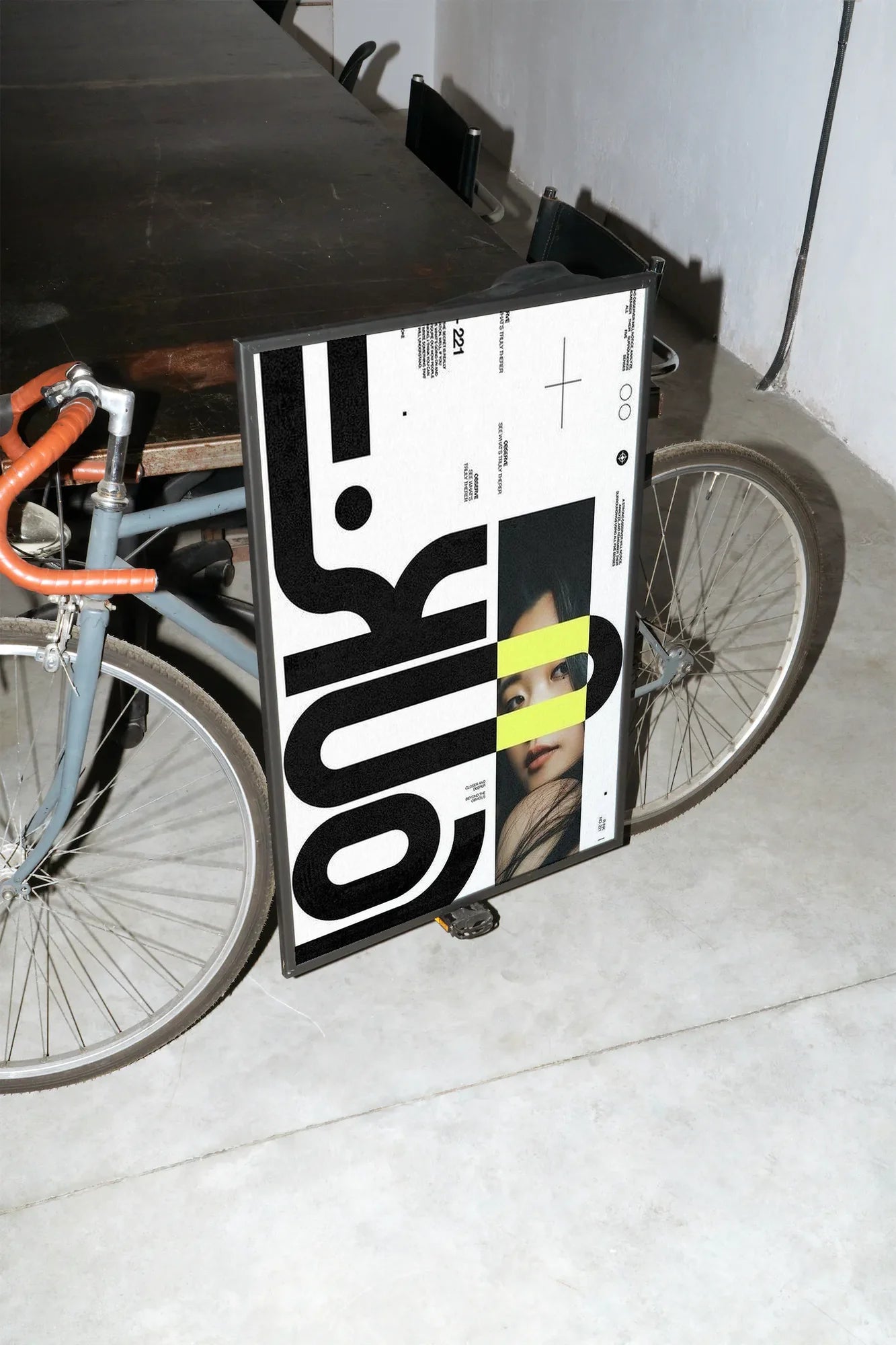 Yellow Echo - mockup-velo