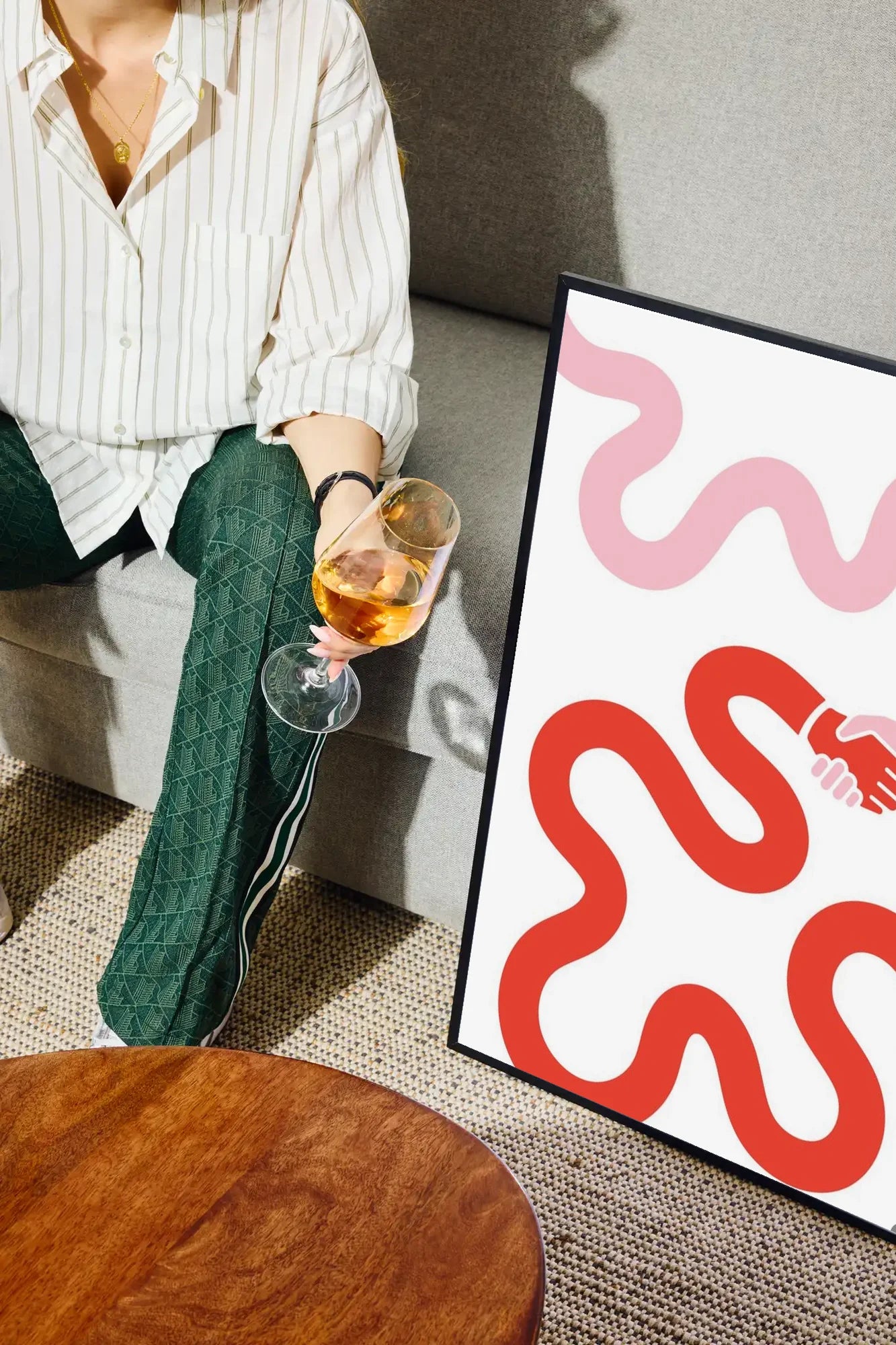 Red and Pink Harmony - drinkglass-sofa