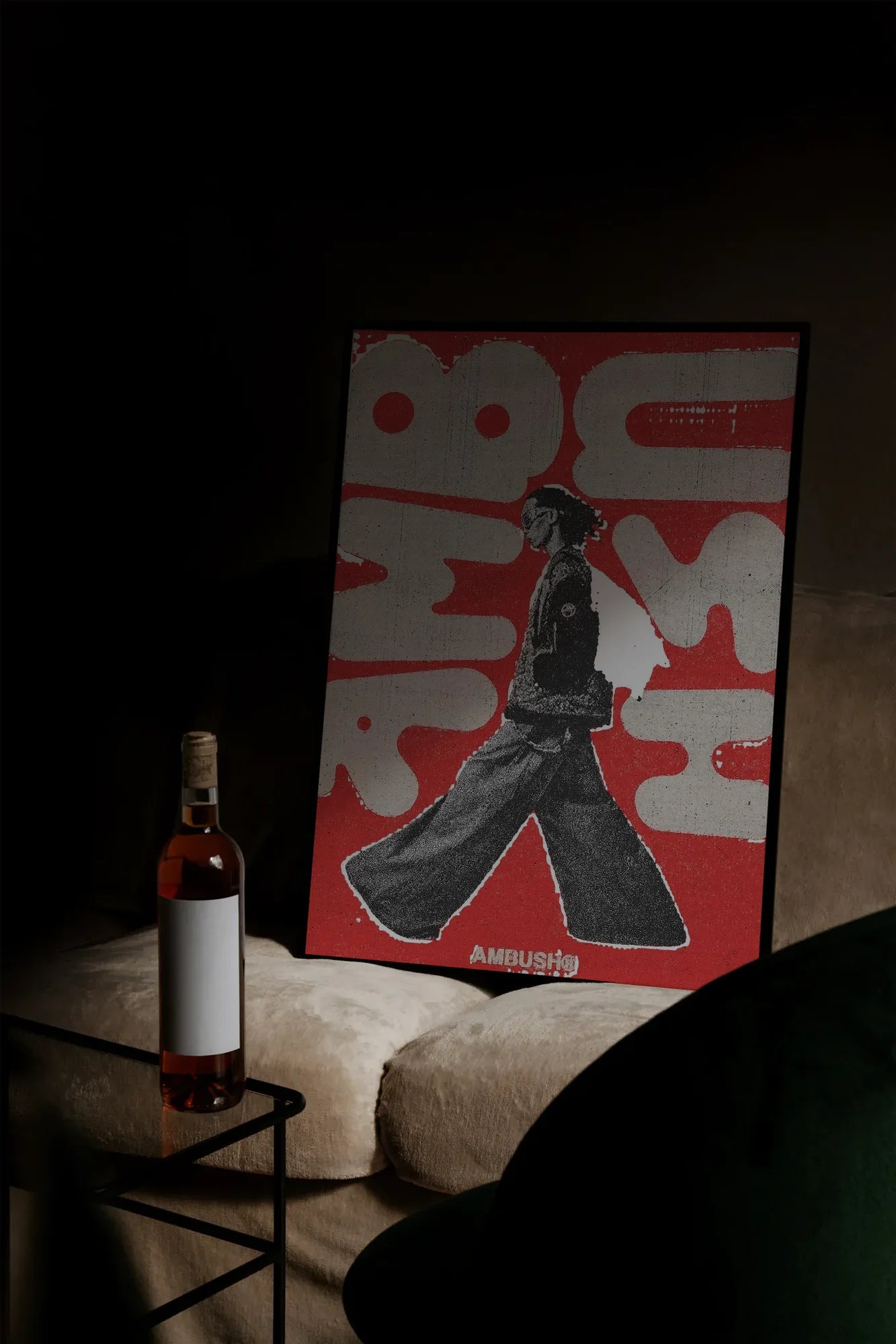 Red Figurewalk - mockupsofa-dark