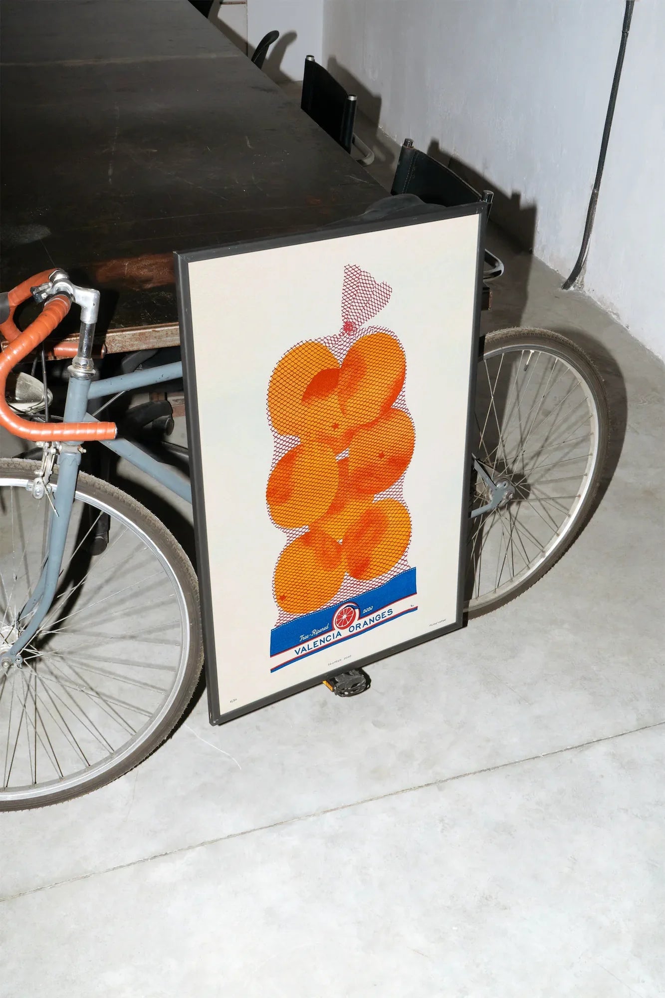 Orange Grid - mockup-velo