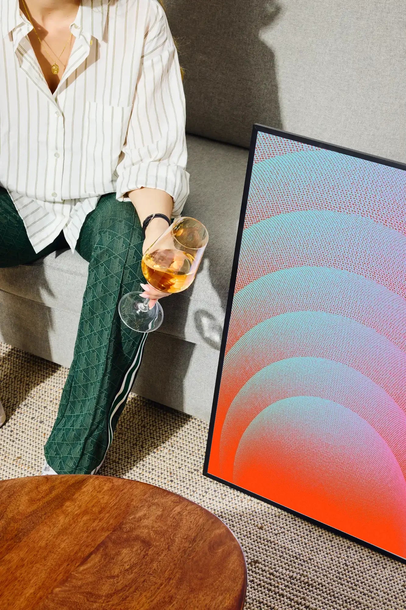 Cyber Calm - drinkglass-sofa