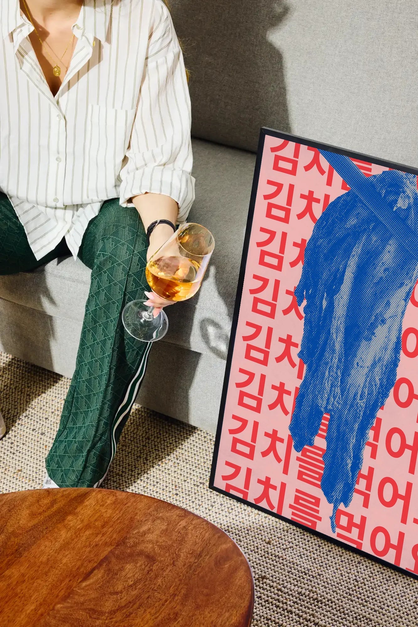 Red Kimchi Text - drinkglass-sofa