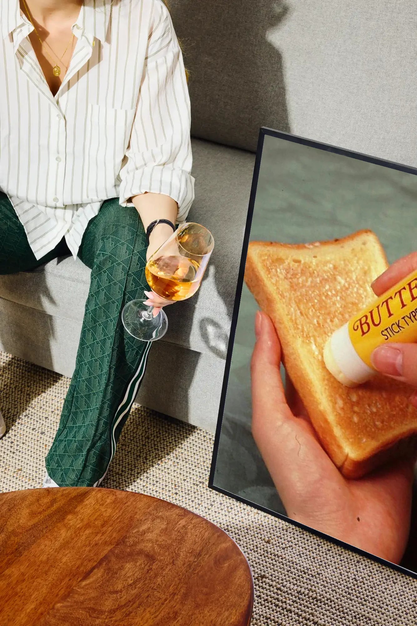 Toast & Butter - drinkglass-sofa