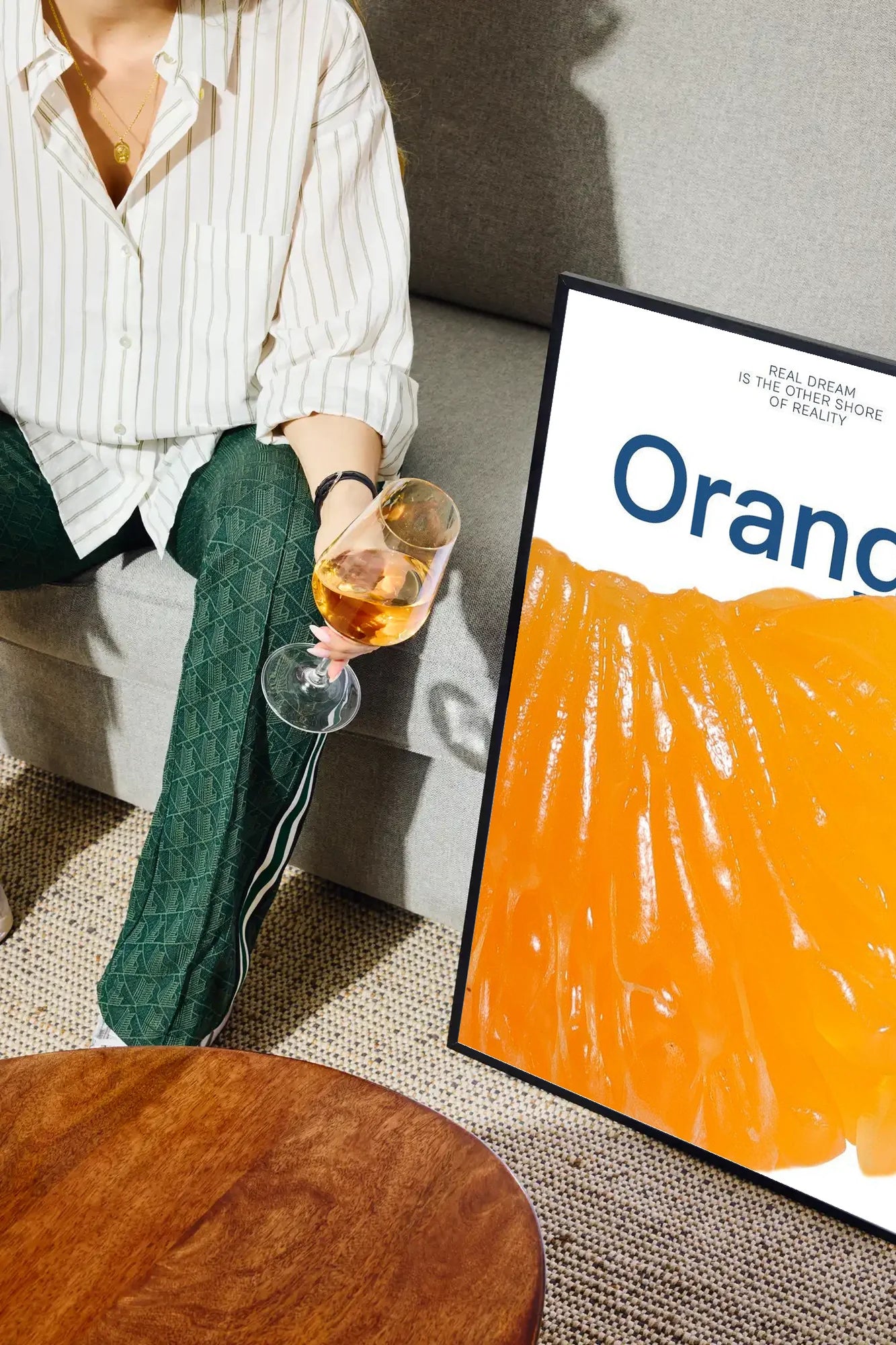 Scent of Freshness - drinkglass-sofa