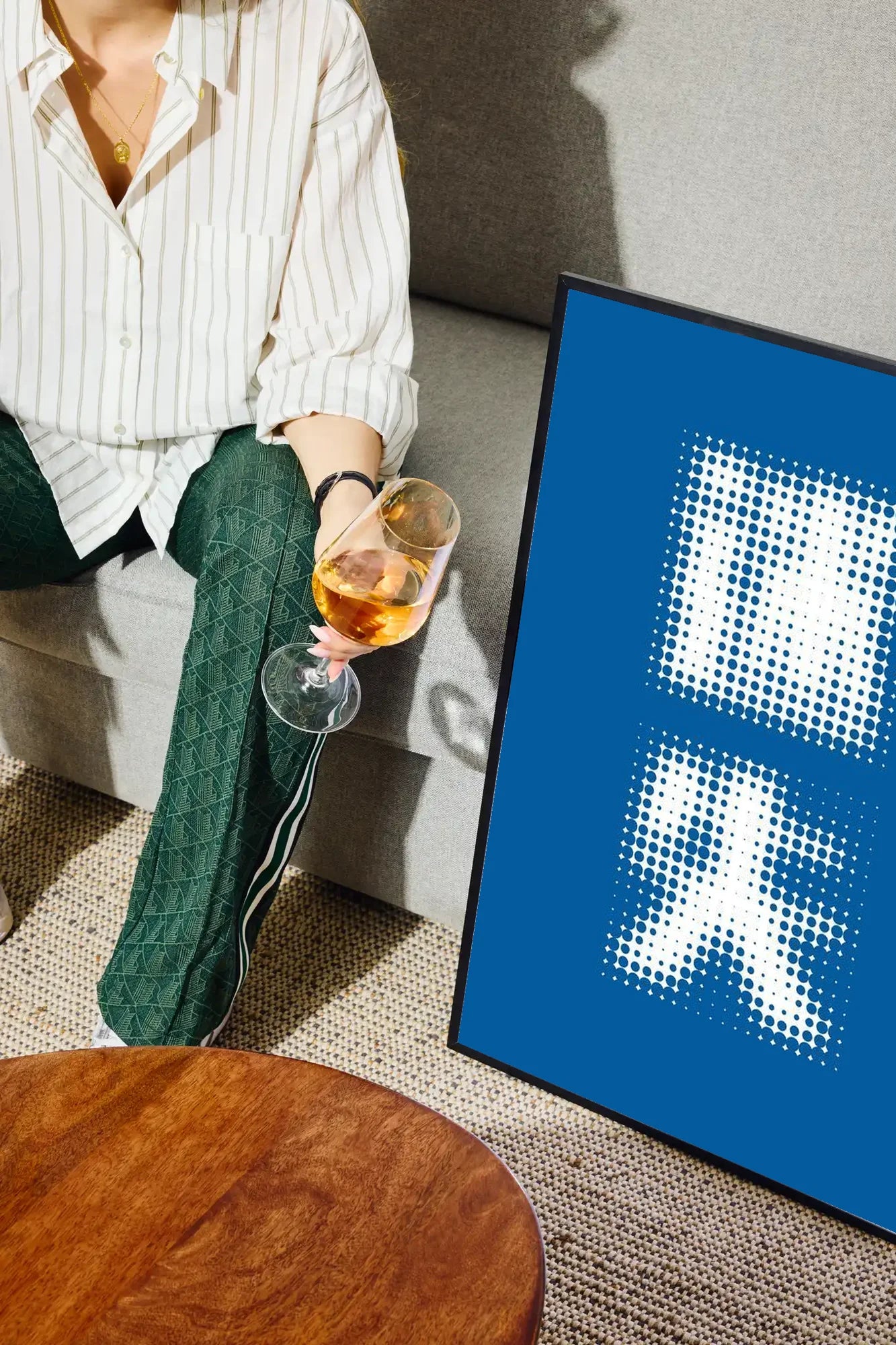 Pixel Void - drinkglass-sofa