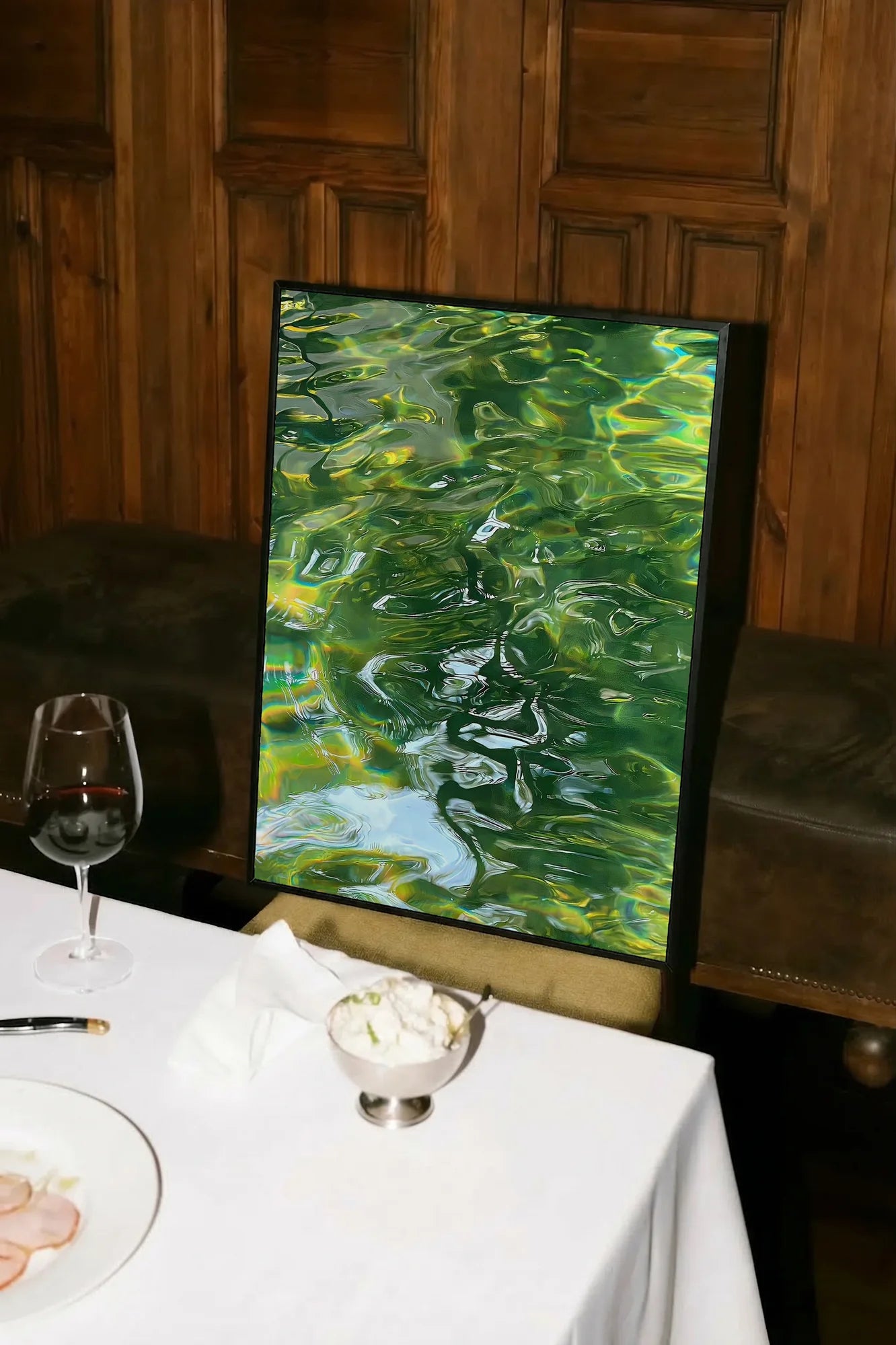 Shimmering Waves - atarestotable