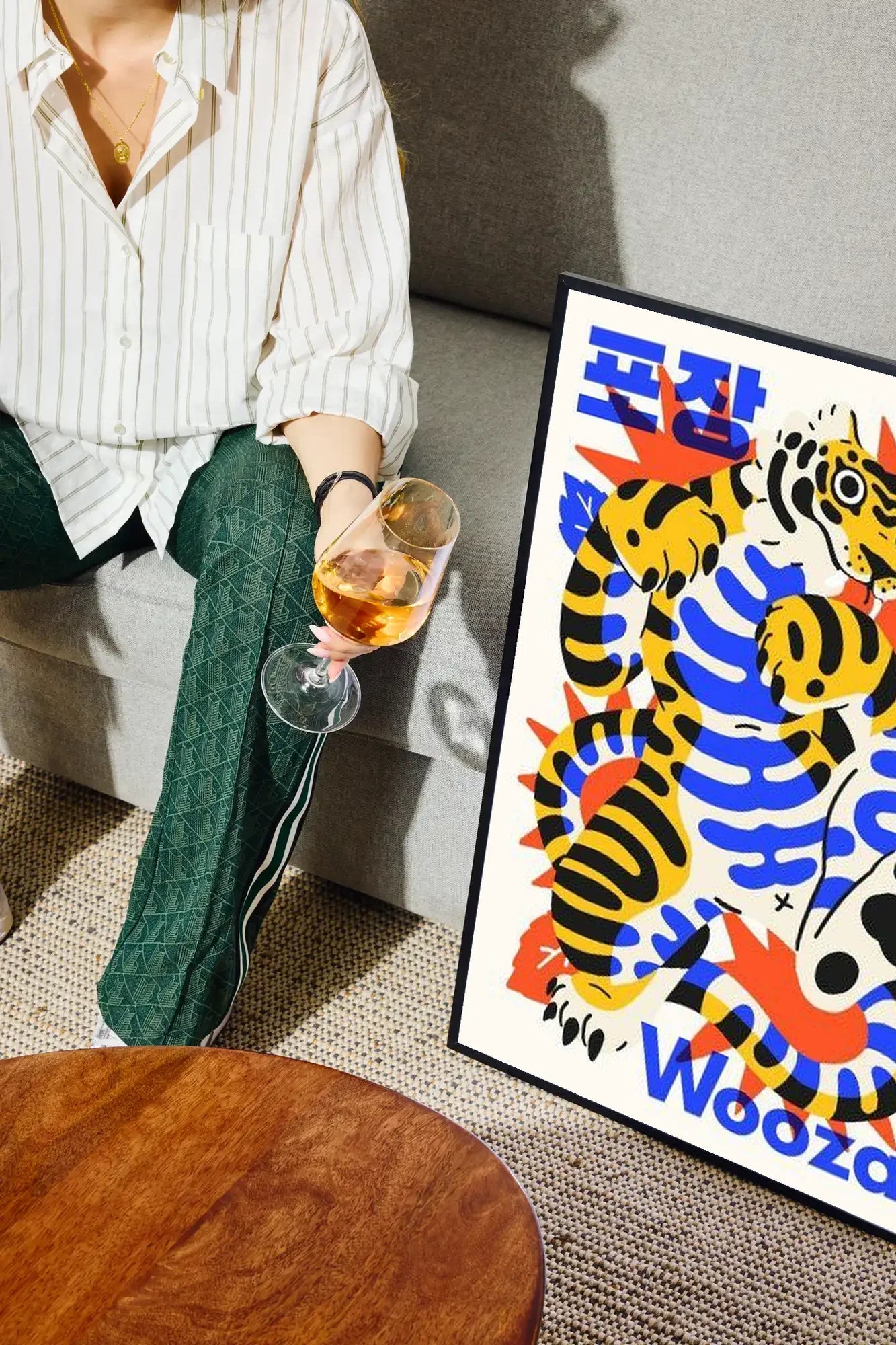 Snake of Sun - drinkglass-sofa
