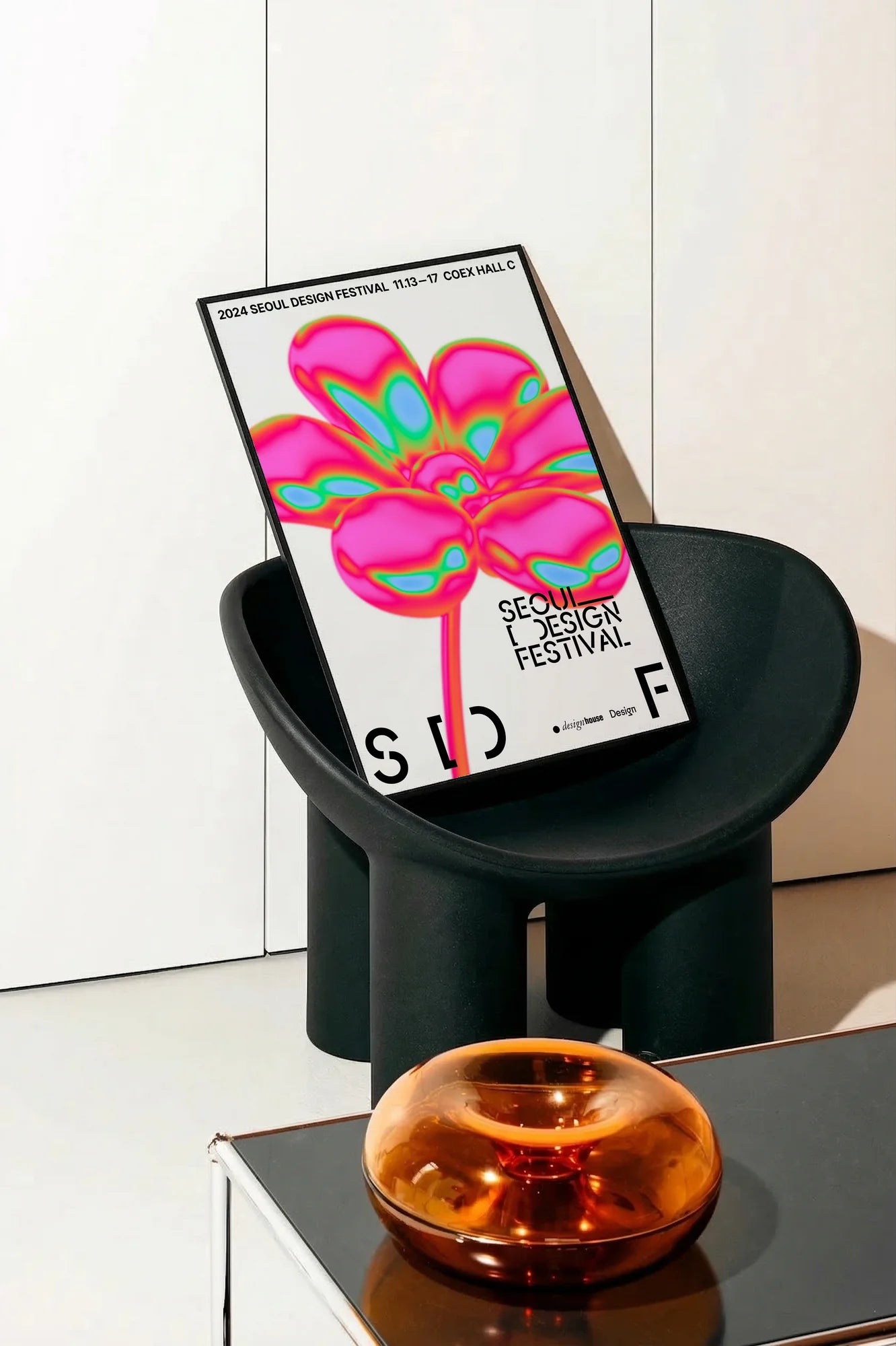 Neon Bloom - onchair