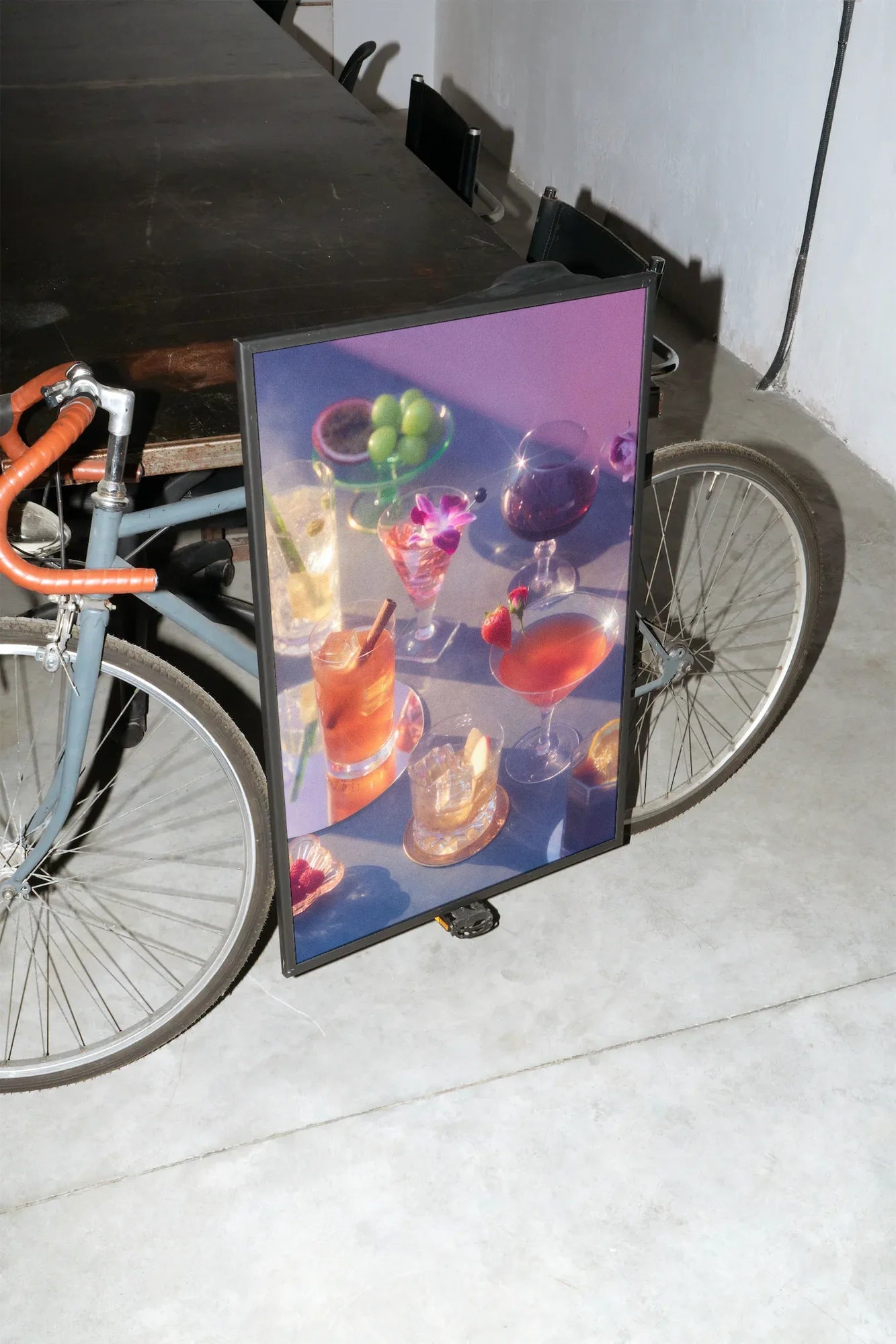 Gin & Berry Glow - mockup-velo