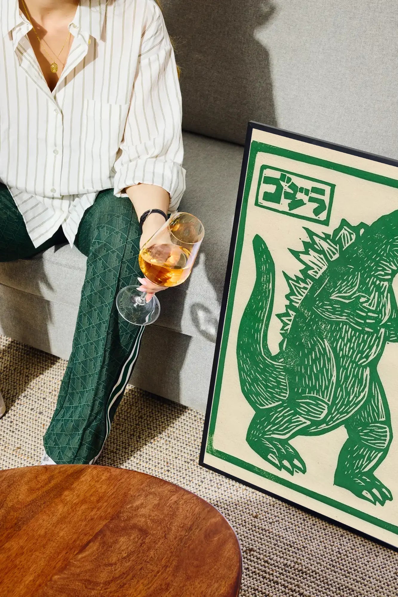 Green Monolith - drinkglass-sofa