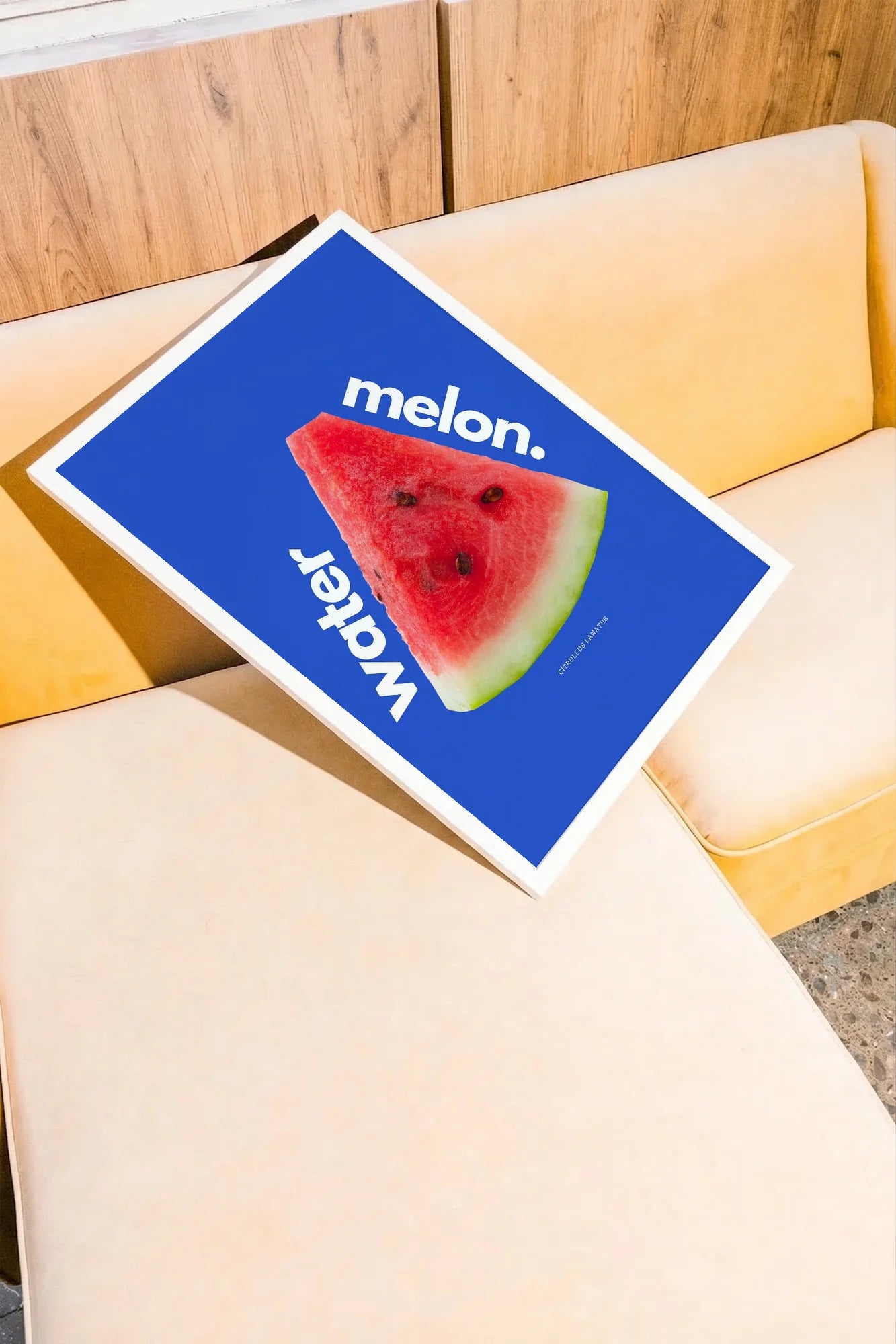 Vibrant Red Watermelon - sofajaune