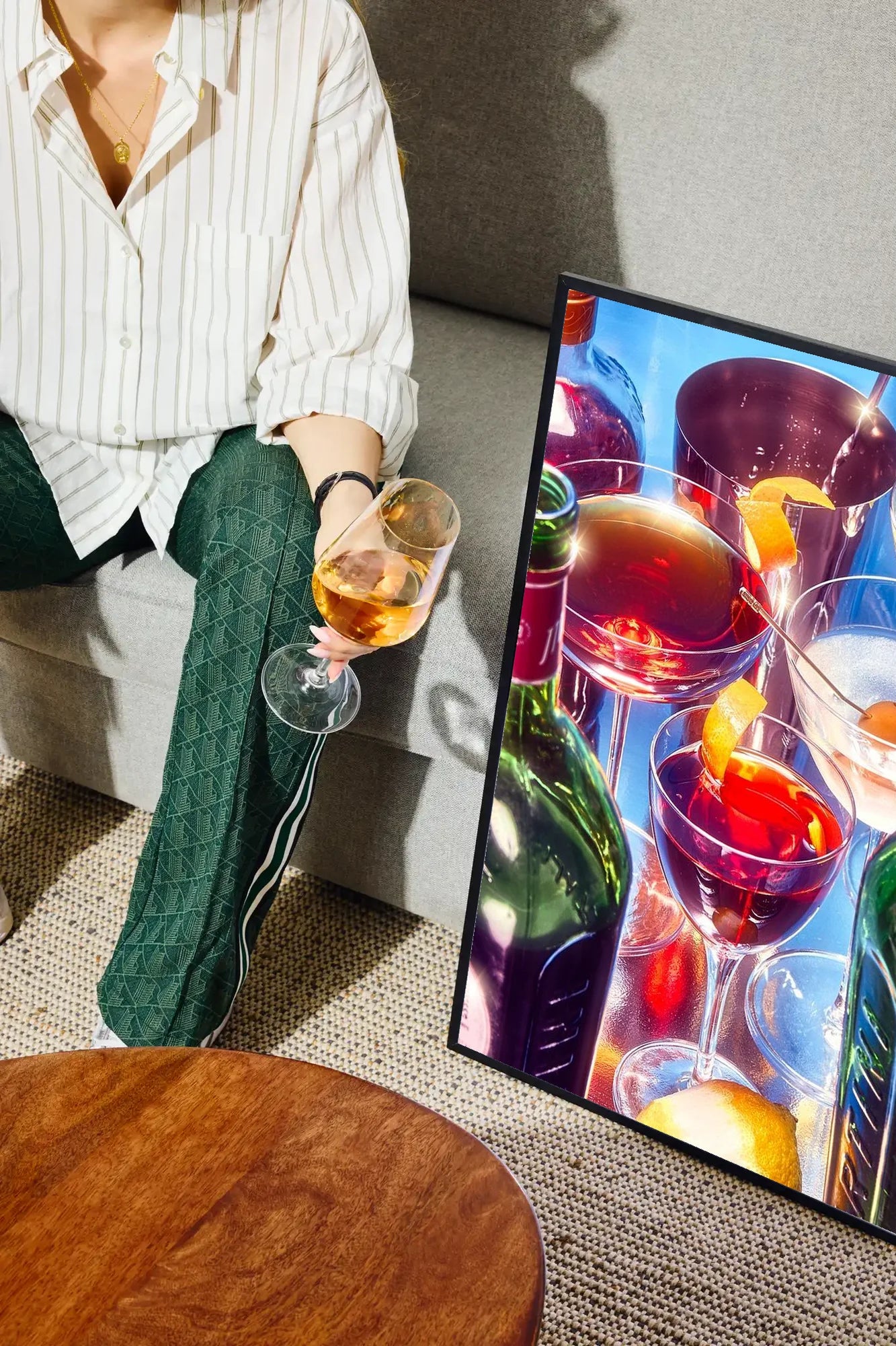 Cocktail Hour - drinkglass-sofa