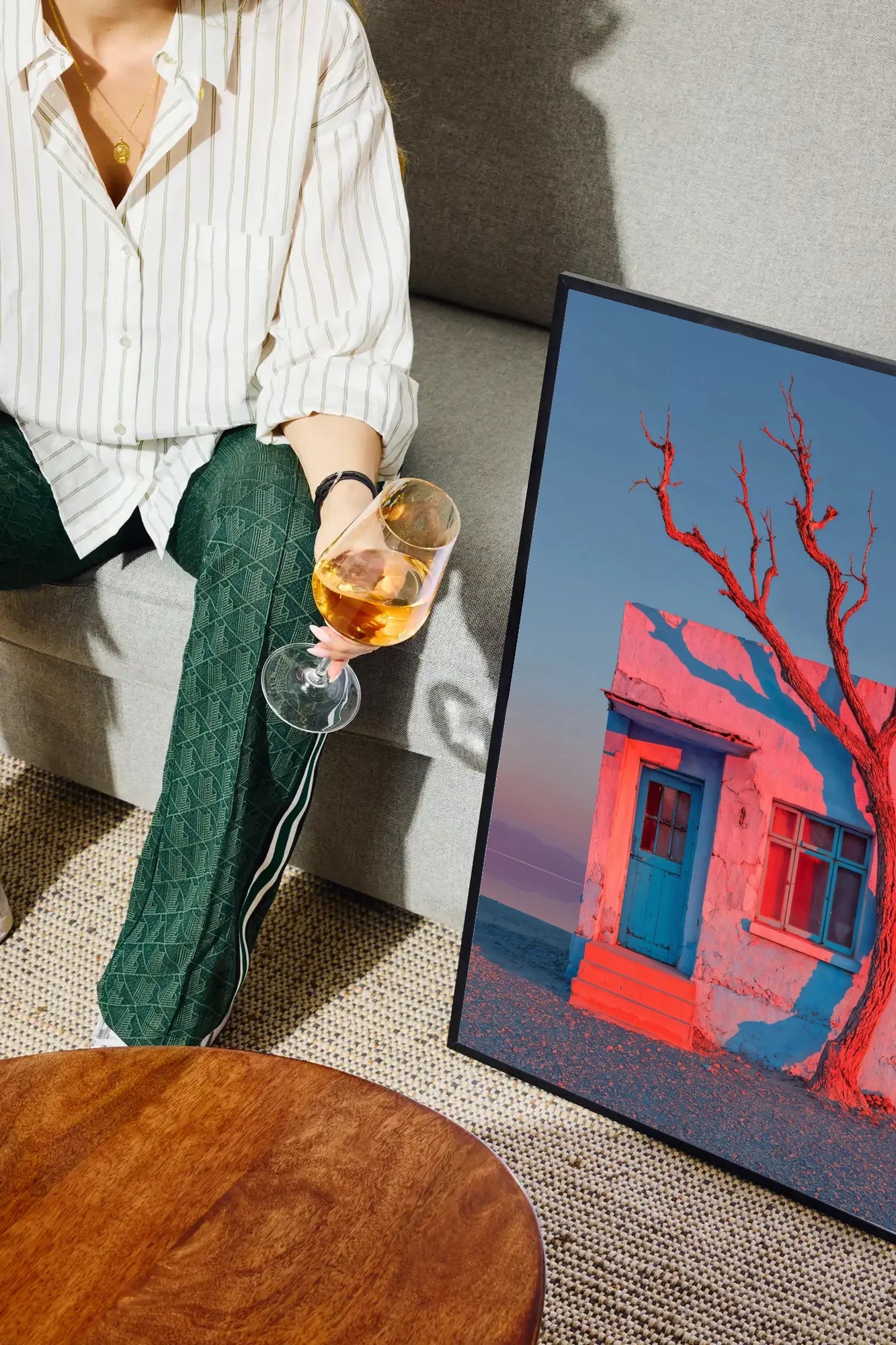 Whispers of Pink Blue - drinkglass-sofa